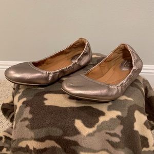 Clark’s bronze leather flats - like new! ($85 OBO)